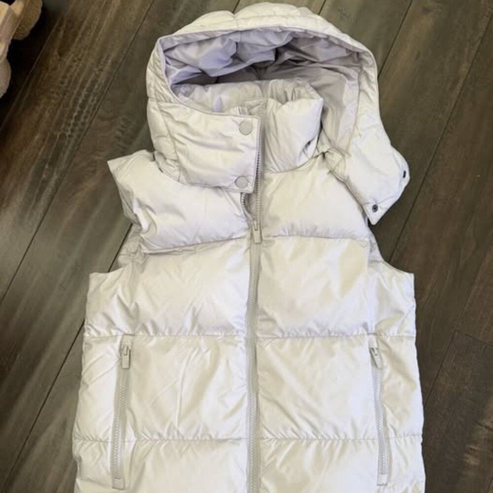 Vuori BNWOT Alta Down Vest (XS) Lavender Ice